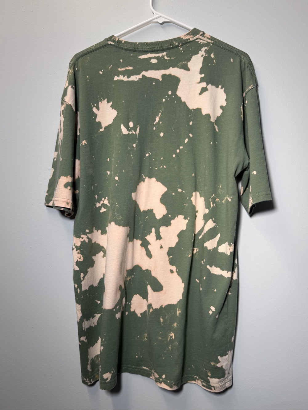 Southern Bliss Fat Bottoms Gourd Graphic Tee - Green/White Cotton Fall - Picture 3 of 6